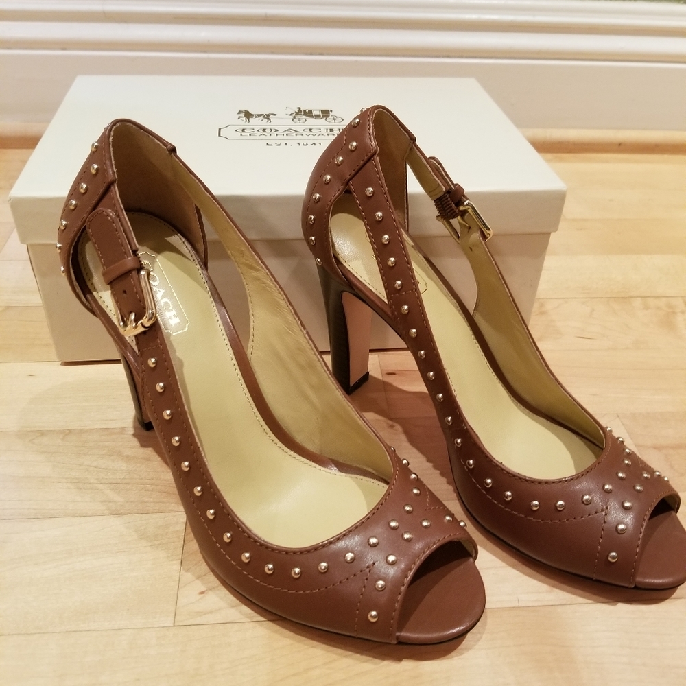 Coach Leather heels with gold buckle size 7.5